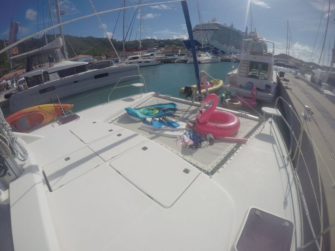 saltygirl2017yachtshow1 saltygirl2017yachtshow1