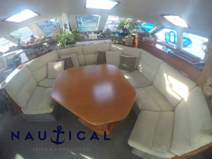 Salon Salon on Yacht Breanker