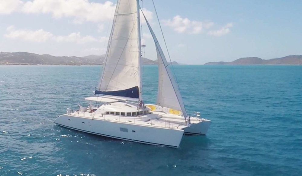 Charter catamaran TABULA RASA
